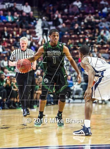 Thumbnail 3 in Weaver vs. Hillhouse (CIAC Class LL Final) photogallery.