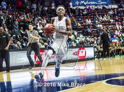 Thumbnail 2 in Weaver vs. Hillhouse (CIAC Class LL Final) photogallery.