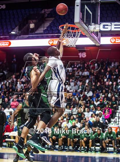 Thumbnail 1 in Weaver vs. Hillhouse (CIAC Class LL Final) photogallery.