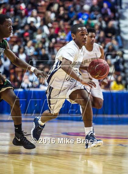 Thumbnail 3 in Weaver vs. Hillhouse (CIAC Class LL Final) photogallery.