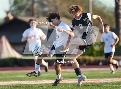 Thumbnail 1 in Esperanza @ El Modena photogallery.