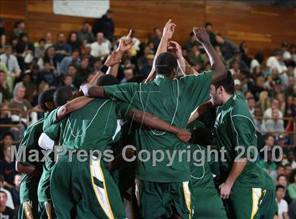 Thumbnail 1 in Newark Memorial vs. St. Patrick (MaxPreps Holiday Classic National Final) photogallery.