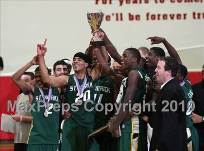 Thumbnail 2 in Newark Memorial vs. St. Patrick (MaxPreps Holiday Classic National Final) photogallery.