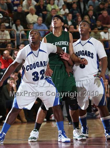 Thumbnail 3 in Newark Memorial vs. St. Patrick (MaxPreps Holiday Classic National Final) photogallery.