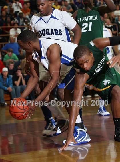 Thumbnail 2 in Newark Memorial vs. St. Patrick (MaxPreps Holiday Classic National Final) photogallery.