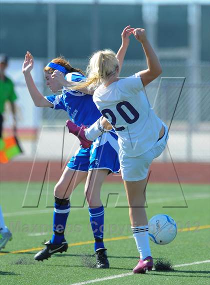 Thumbnail 3 in Desert Christian vs. Blue Ridge (AIA D4 Final) photogallery.