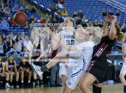 Thumbnail 3 in Bethel vs. Gig Harbor (WIAA 3A Quarter Final)  photogallery.