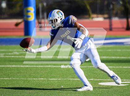 Thumbnail 3 in Valley Christian @ Serra photogallery.