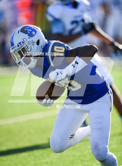 Thumbnail 2 in Valley Christian @ Serra photogallery.