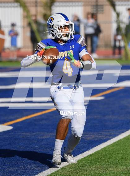Thumbnail 2 in Valley Christian @ Serra photogallery.