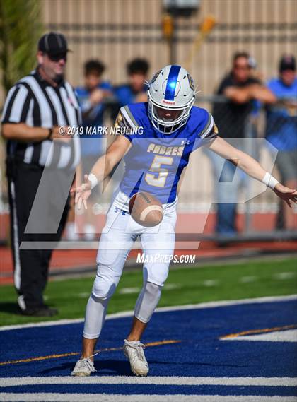 Thumbnail 2 in Valley Christian @ Serra photogallery.