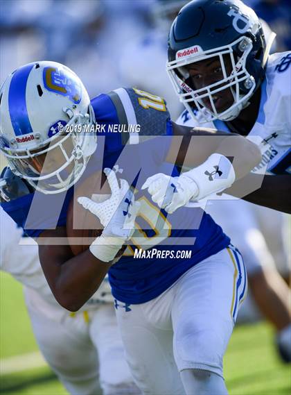 Thumbnail 1 in Valley Christian @ Serra photogallery.