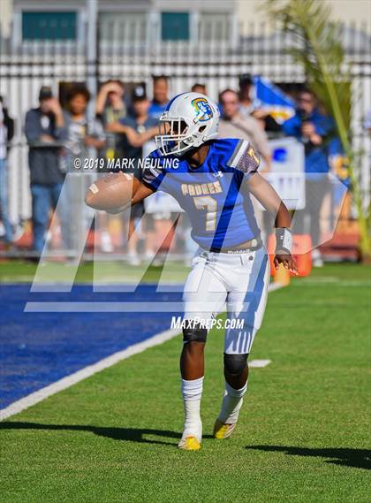 Thumbnail 3 in Valley Christian @ Serra photogallery.