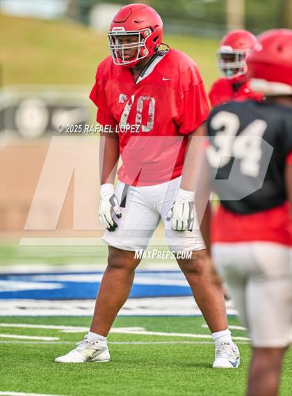 Thumbnail 2 in North Shore (Inter-squad Scrimmage) photogallery.