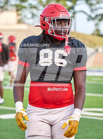 Thumbnail 3 in North Shore (Inter-squad Scrimmage) photogallery.