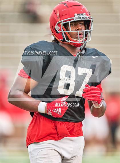 Thumbnail 3 in North Shore (Inter-squad Scrimmage) photogallery.
