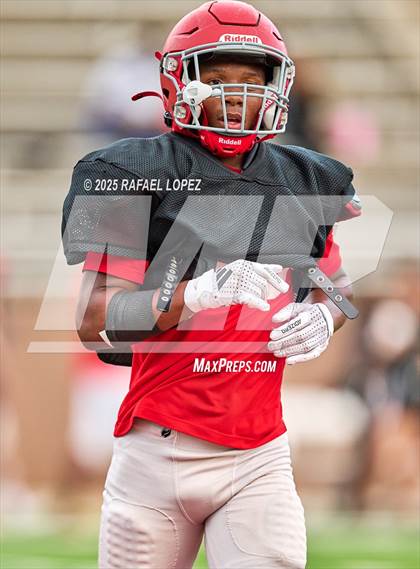 Thumbnail 1 in North Shore (Inter-squad Scrimmage) photogallery.