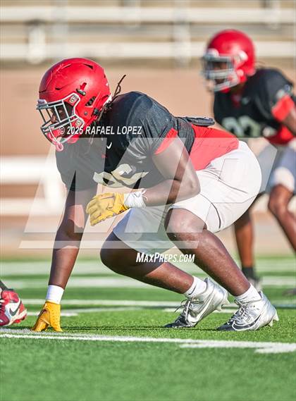 Thumbnail 3 in North Shore (Inter-squad Scrimmage) photogallery.