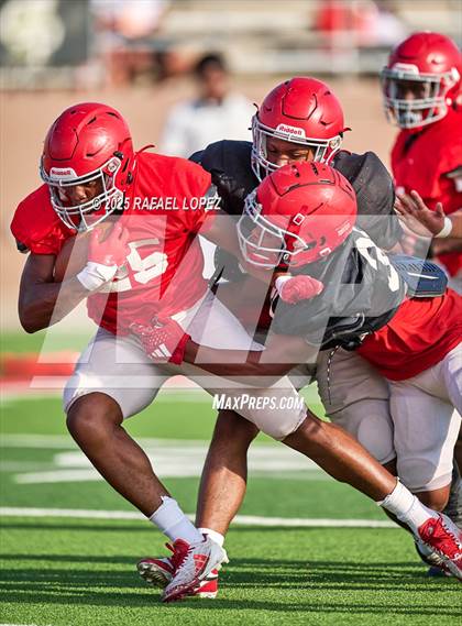 Thumbnail 3 in North Shore (Inter-squad Scrimmage) photogallery.