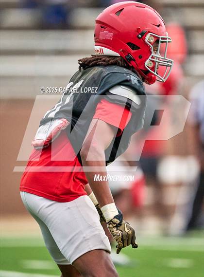 Thumbnail 2 in North Shore (Inter-squad Scrimmage) photogallery.