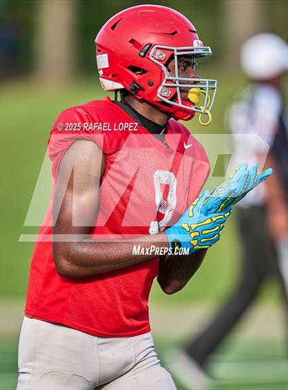 Thumbnail 3 in North Shore (Inter-squad Scrimmage) photogallery.