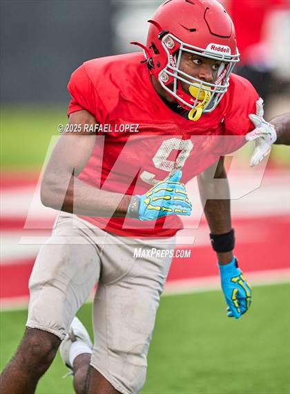 Thumbnail 2 in North Shore (Inter-squad Scrimmage) photogallery.