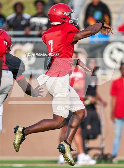 Thumbnail 2 in North Shore (Inter-squad Scrimmage) photogallery.