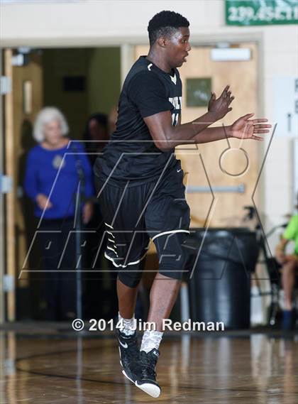Thumbnail 1 in Paul VI vs. Mater Dei (City of Palms Classic) photogallery.