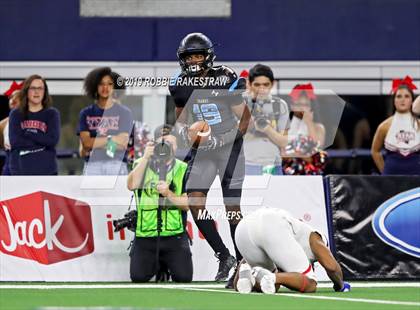Thumbnail 1 in Shadow Creek vs. Ryan (UIL 5A Division 1 Final) photogallery.