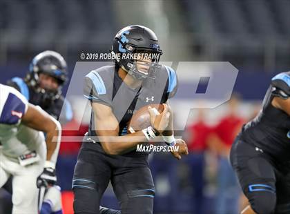 Thumbnail 2 in Shadow Creek vs. Ryan (UIL 5A Division 1 Final) photogallery.