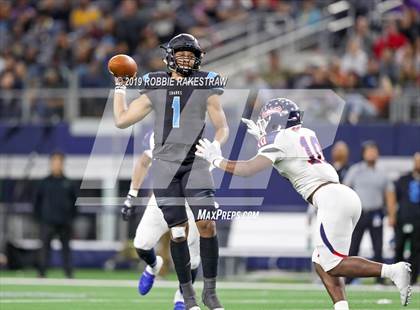 Thumbnail 3 in Shadow Creek vs. Ryan (UIL 5A Division 1 Final) photogallery.
