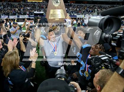 Thumbnail 1 in Shadow Creek vs. Ryan (UIL 5A Division 1 Final) photogallery.