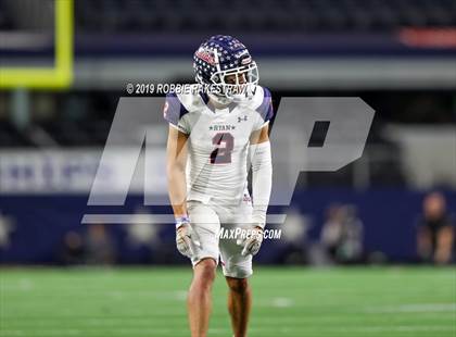 Thumbnail 1 in Shadow Creek vs. Ryan (UIL 5A Division 1 Final) photogallery.
