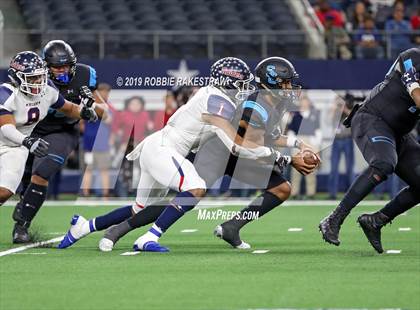 Thumbnail 1 in Shadow Creek vs. Ryan (UIL 5A Division 1 Final) photogallery.