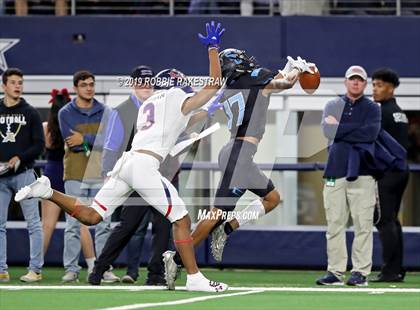 Thumbnail 1 in Shadow Creek vs. Ryan (UIL 5A Division 1 Final) photogallery.