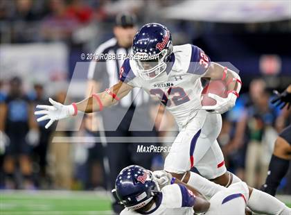 Thumbnail 3 in Shadow Creek vs. Ryan (UIL 5A Division 1 Final) photogallery.