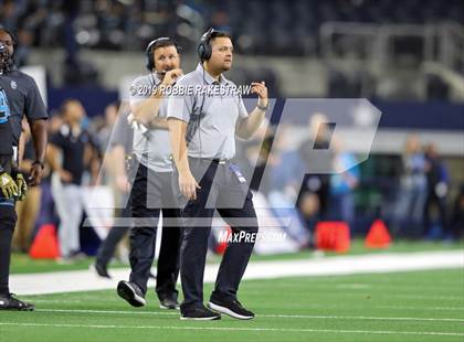 Thumbnail 2 in Shadow Creek vs. Ryan (UIL 5A Division 1 Final) photogallery.
