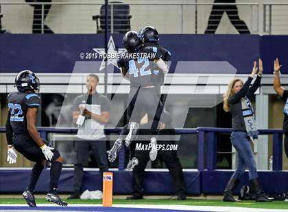 Thumbnail 3 in Shadow Creek vs. Ryan (UIL 5A Division 1 Final) photogallery.