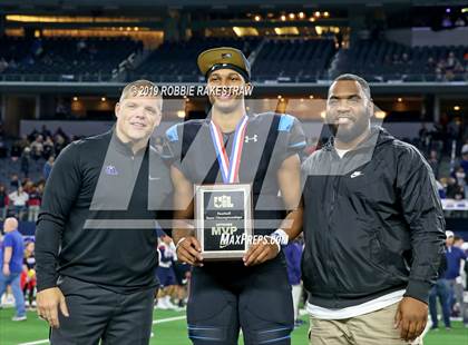 Thumbnail 2 in Shadow Creek vs. Ryan (UIL 5A Division 1 Final) photogallery.