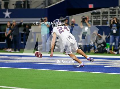 Thumbnail 1 in Shadow Creek vs. Ryan (UIL 5A Division 1 Final) photogallery.
