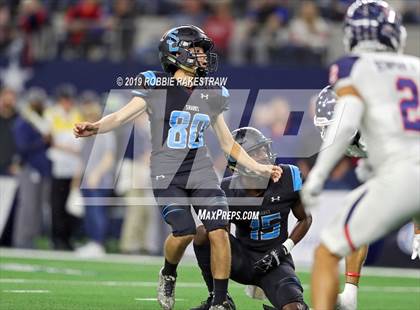 Thumbnail 1 in Shadow Creek vs. Ryan (UIL 5A Division 1 Final) photogallery.