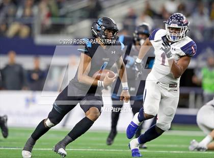 Thumbnail 2 in Shadow Creek vs. Ryan (UIL 5A Division 1 Final) photogallery.