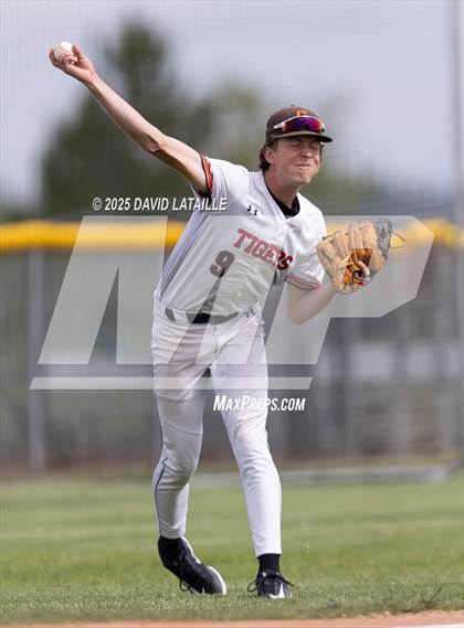 Thumbnail 3 in Pueblo East @ Grand Junction (CHSAA 4A Regionals Round 1) photogallery.