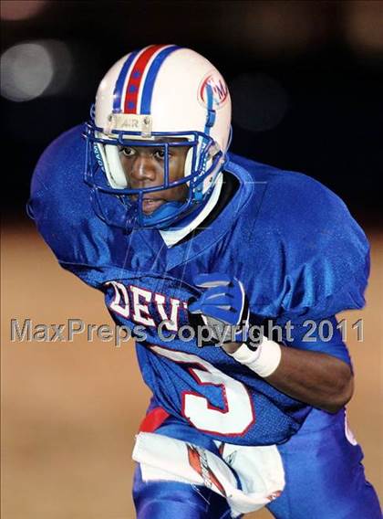 Thumbnail 2 in West Memphis vs. Fayetteville (AAA 7A Quarterfinal) photogallery.