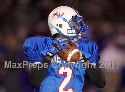 Thumbnail 3 in West Memphis vs. Fayetteville (AAA 7A Quarterfinal) photogallery.