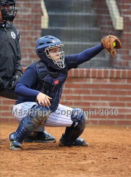 Thumbnail 1 in Gibbs vs Farragut photogallery.