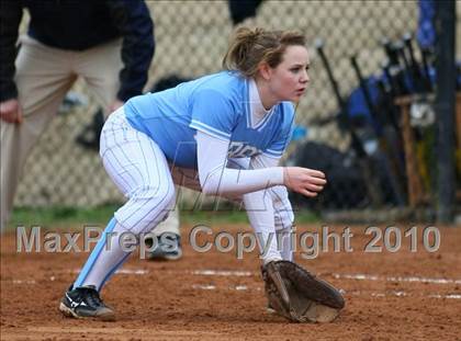 Thumbnail 2 in Gibbs vs Farragut photogallery.