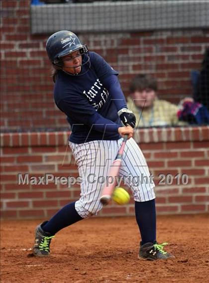 Thumbnail 2 in Gibbs vs Farragut photogallery.