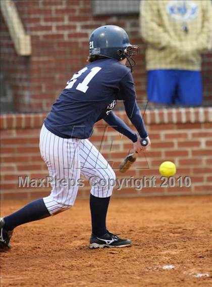 Thumbnail 2 in Gibbs vs Farragut photogallery.