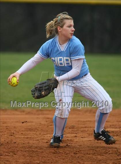 Thumbnail 1 in Gibbs vs Farragut photogallery.